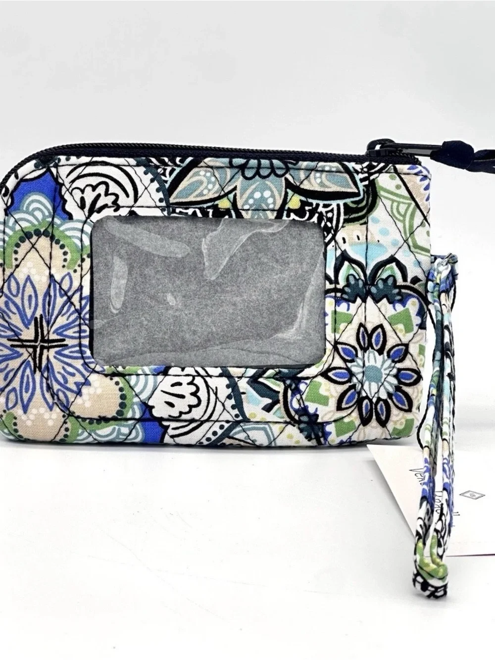 Vera Bradley Sketched Medallion Quilted Cotton Zip ID  Card  Wristlet MSRP $39